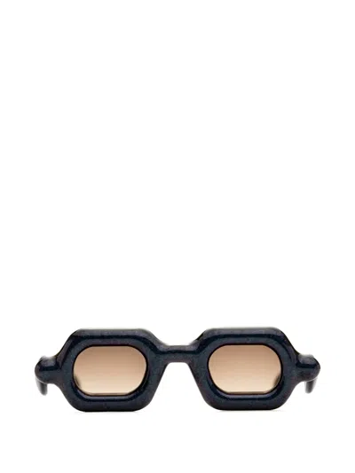 Paloceras Pebble Sunglasses In Gray