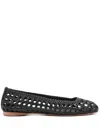 Paloma Barceló Paloma Barcelo Shell Ballet Flat In Black