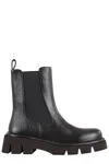 Paloma Barceló Textured Platform Boots In Black