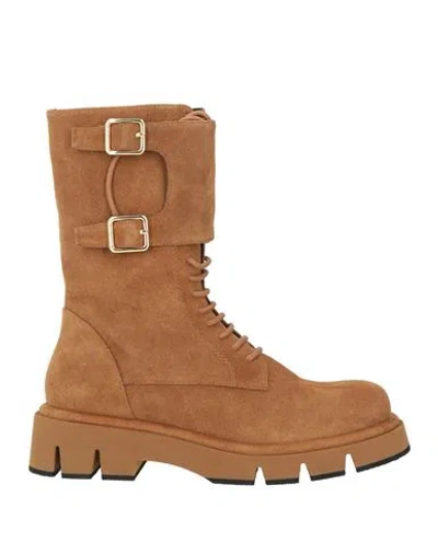Paloma Barceló Comba Woman Ankle Boots Camel Size 9 Leather In Brown