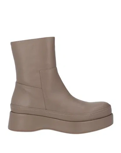 Paloma Barceló Danube Woman Ankle Boots Beige Size 8 Leather In Multi