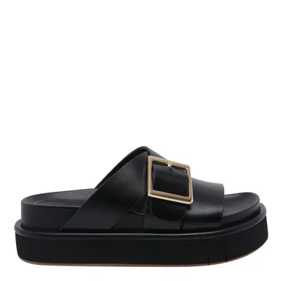 Paloma Barceló Demi Buckle Leather Sandals In Black