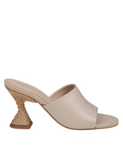 Paloma Barceló Brigite Mules In Ivory Leather In Neutrals
