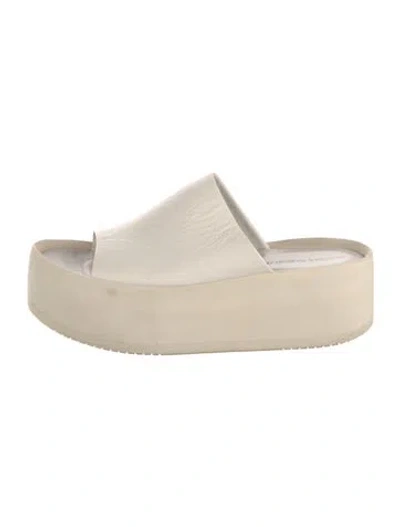 Pre-owned Paloma Barceló Leather Slides In Neutral