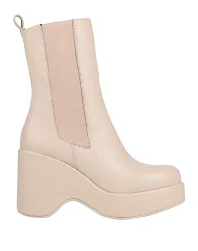 Paloma Barceló Woman Ankle Boots Beige Size 8 Soft Leather