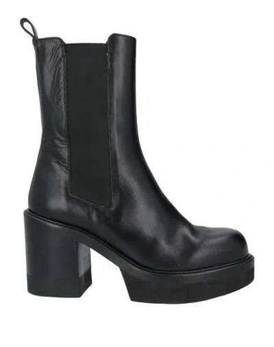 Paloma Barceló Woman Ankle Boots Black Size 10 Leather
