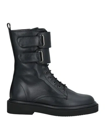 Paloma Barceló Woman Ankle Boots Black Size 6 Leather