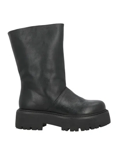 Paloma Barceló Woman Ankle Boots Black Size 7 Leather