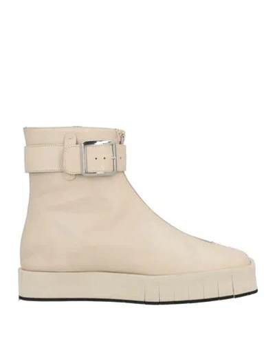 Paloma Barceló Woman Ankle Boots Cream Size 8 Leather