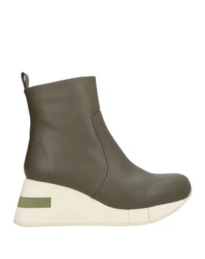 Paloma Barceló Woman Ankle Boots Military Green Size 10 Soft Leather