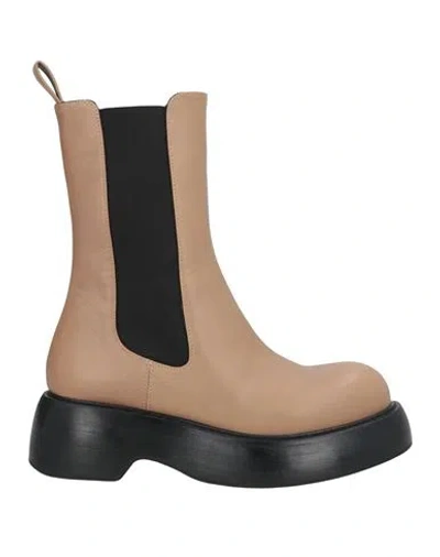 Paloma Barceló Woman Ankle Boots Sand Size 8 Soft Leather
