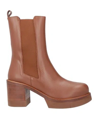 Paloma Barceló Woman Ankle Boots Tan Size 10 Leather