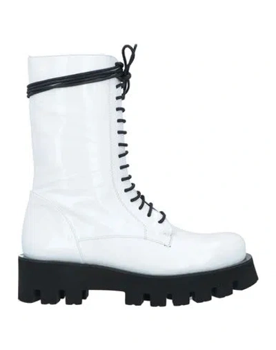 Paloma Barceló Woman Ankle Boots White Size 6 Soft Leather