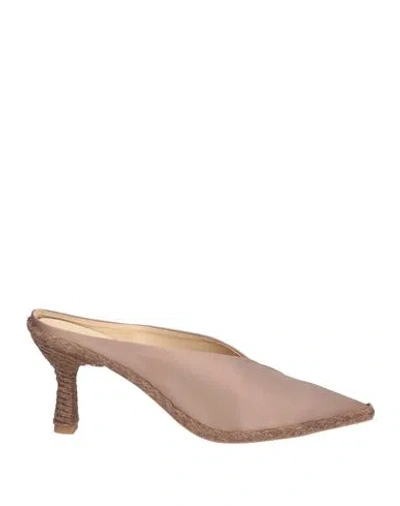 Paloma Barceló Woman Mules & Clogs Khaki Size 7 Textile Fibers In Beige