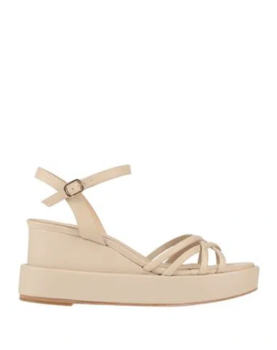 Paloma Barceló Woman Sandals Beige Size 8 Leather