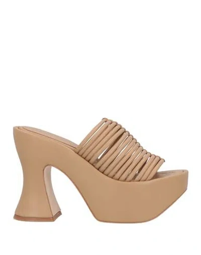 Paloma Barceló Woman Sandals Beige Size 9.5 Soft Leather