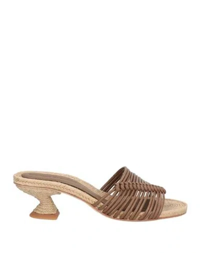 Paloma Barceló Woman Sandals Brown Size 8 Leather