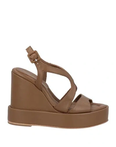 Paloma Barceló Woman Sandals Brown Size 9 Soft Leather