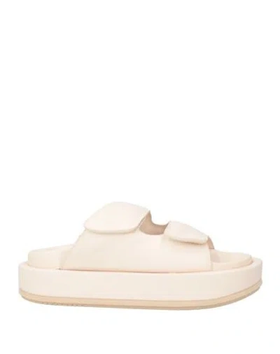 Paloma Barceló Woman Sandals Cream Size 9.5 Soft Leather In White
