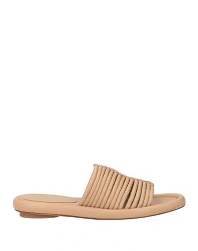 Paloma Barceló Woman Sandals Light Brown Size 7 Soft Leather In Neutral