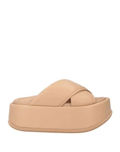 Paloma Barceló Woman Sandals Beige Size 7 Soft Leather In Beige