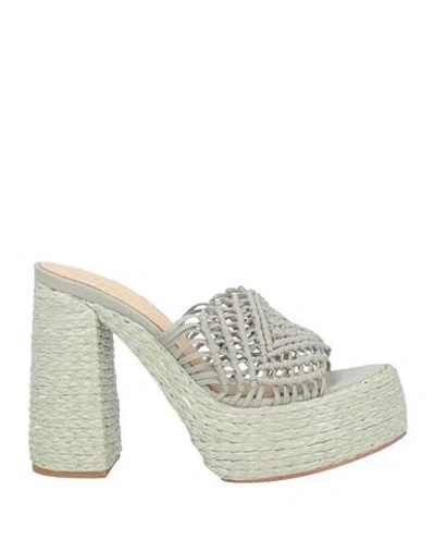 Paloma Barceló Woman Sandals Light Grey Size 8 Leather