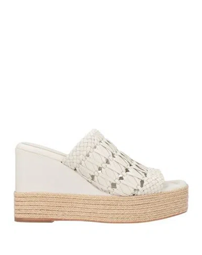 Paloma Barceló Woman Sandals Off White Size 9.5 Leather