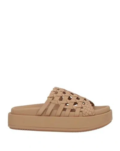 Paloma Barceló Woman Sandals Sand Size 8 Leather In Neutral