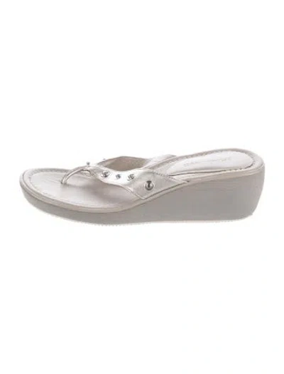 Pre-owned Paloma Wool Leather Flip Flops In Grey