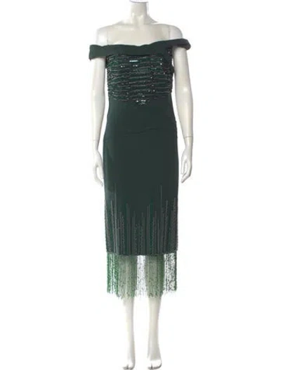 Pre-owned Pamella Roland Off-the-shoulder Knee-length Dress In Green