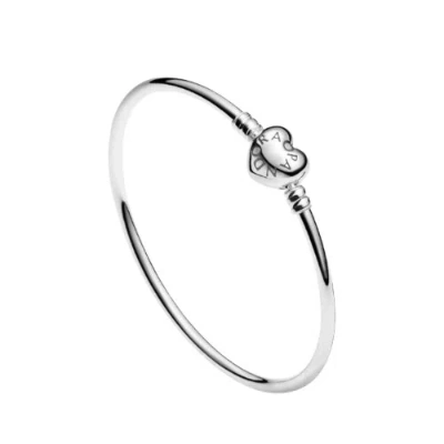 Pandora Ladies Moments Heart Clasp Bangle