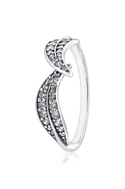 Pandora Sparkling Leaves Ring In Silver