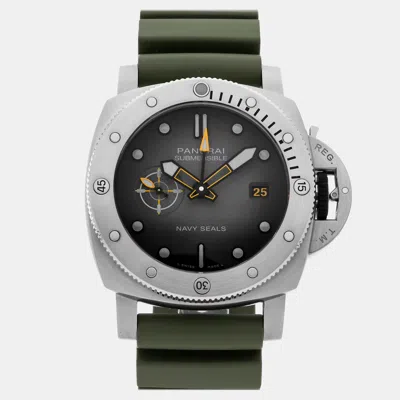 Pre-owned Panerai Submersible Pam 1323 Automatic Grey Stainless Steel Men's Wristwatch 44 Mm In Gray
