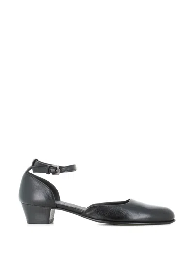 Pantanetti Ankle-strap Pumps In Black