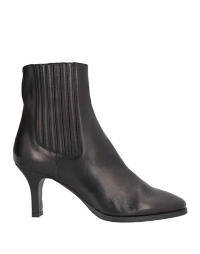 Pantanetti Woman Ankle Boots Black Size 7 Leather