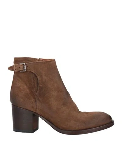 Pantanetti Woman Ankle Boots Brown Size 11 Leather