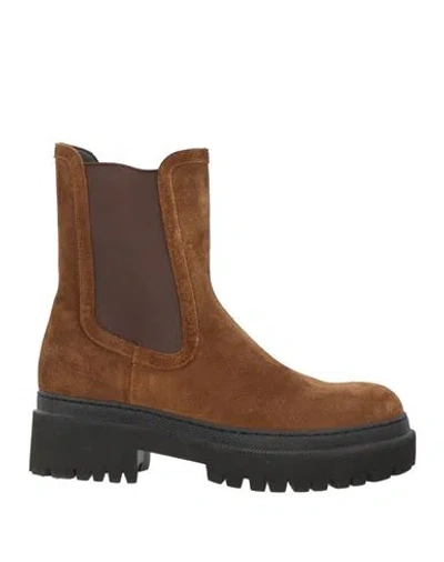 Pantanetti Woman Ankle Boots Brown Size 7 Leather
