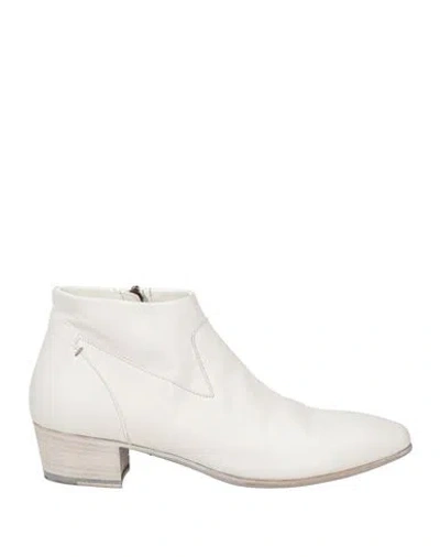 Pantanetti Woman Ankle Boots Off White Size 10.5 Leather