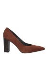 Shop Paola Ferri Woman Pumps Brown Size 8 Sheepskin