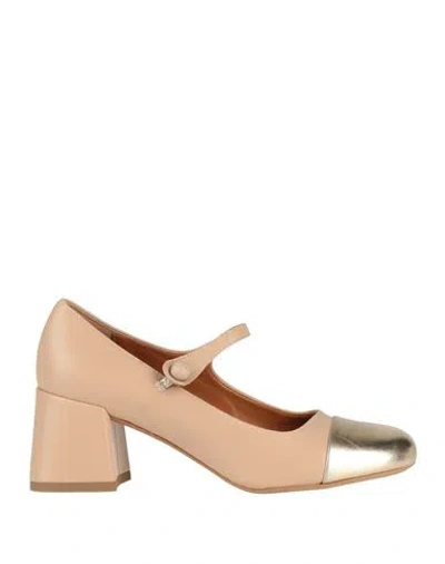 Paola Parisi Woman Pumps Sand Size 7 Leather In Beige