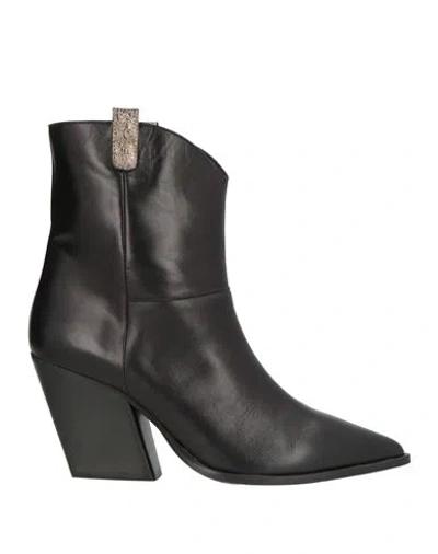 Paolo Mattei Woman Ankle Boots Black Size 5 Leather