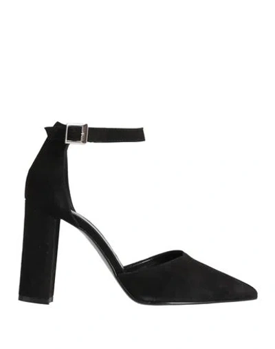 Paolo Mattei Woman Pumps Black Size 9 Leather