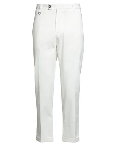 Paolo Pecora Man Pants White Size 36 Cotton, Elastane