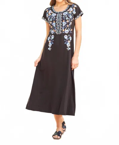 Paparazzi Jersey Knit Embroidered Maxi Dress In Black