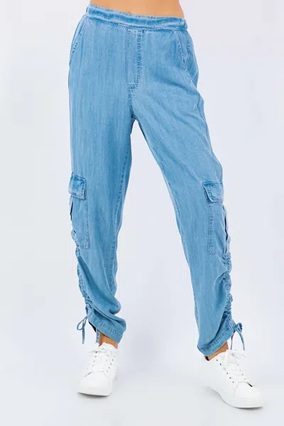 Paparazzi Tencel Denim Cinched Cargo Pant In Light Wash