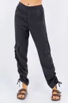 Paparazzi Tencel Slub Cinched Cargo Pant In Black