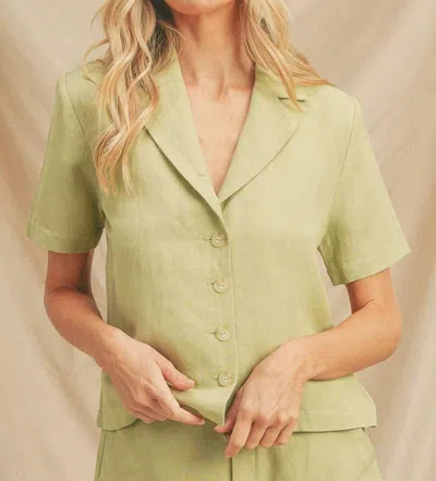 PAPER CRANE COLLARED BUTTON TOP IN AVOCADO