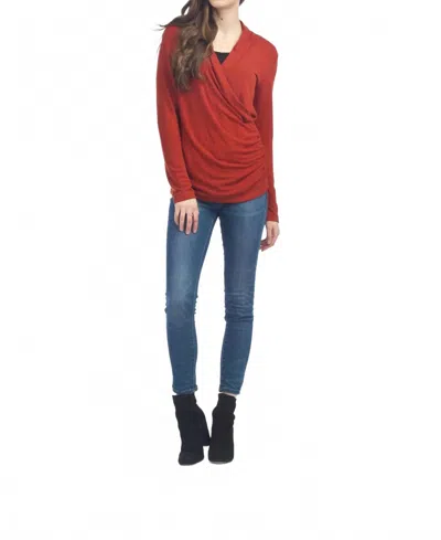 Papillon Crossover Rouching Side Top In Rust In Red