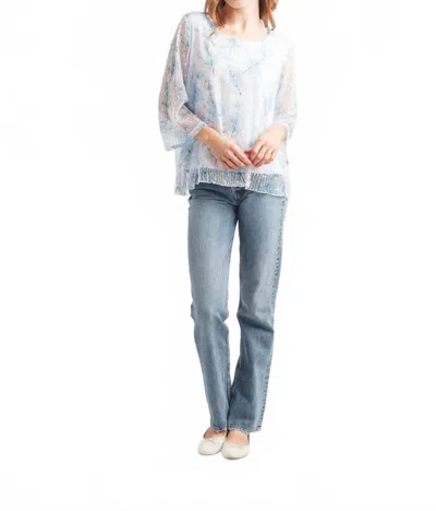 Papillon Mesh Floral Stretch 3/4 Sleve Top In Blue In Multi