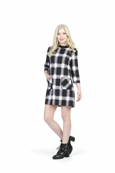 Papillon Plaid Textured Button Detail Dress With Pockets In Black/white In Multi